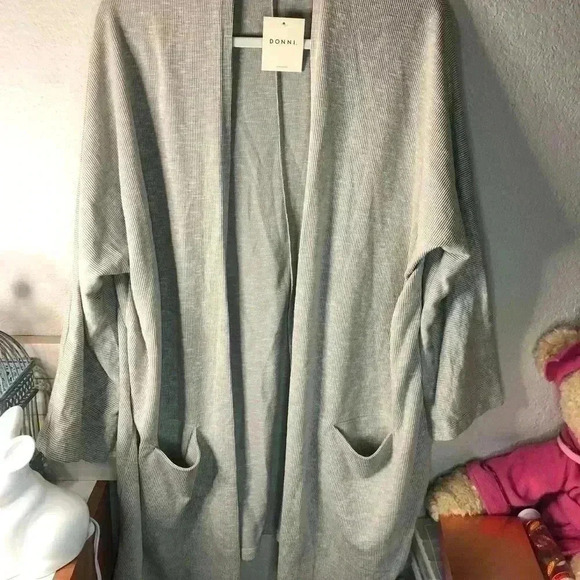 Donni grey cardigan NWT one size - Picture 2 of 5